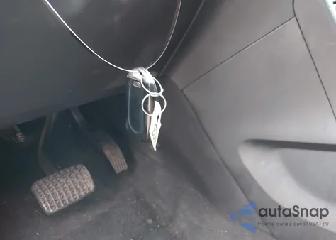 2018 Buick Encore Essence из США, поврежденный, VIN KL4CJCSB2JB564274